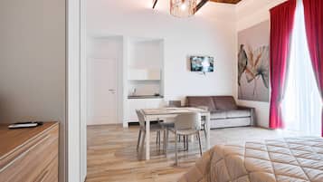 Suite estudio superior | Sábanas italianas Frette, ropa de cama de alta calidad y edredón