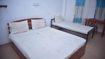 Decoración personalizada, muebles diferentes y escritorio