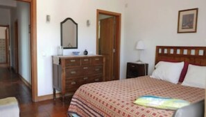 3 Schlafzimmer, Bügeleisen/Bügelbrett, Reisekinderbett, kostenloses WLAN
