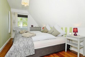 4 Schlafzimmer, Reisekinderbett, kostenloses WLAN