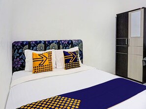 Economy Double Room - OYO Life 91718 Kost Damai Syariah (Sidoarjo)