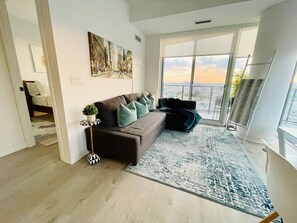 Panoramic Apartment | Living area | 55-inch Smart TV with digital channels, TV, Netflix - Waterfront York Blvd (Mississauga)