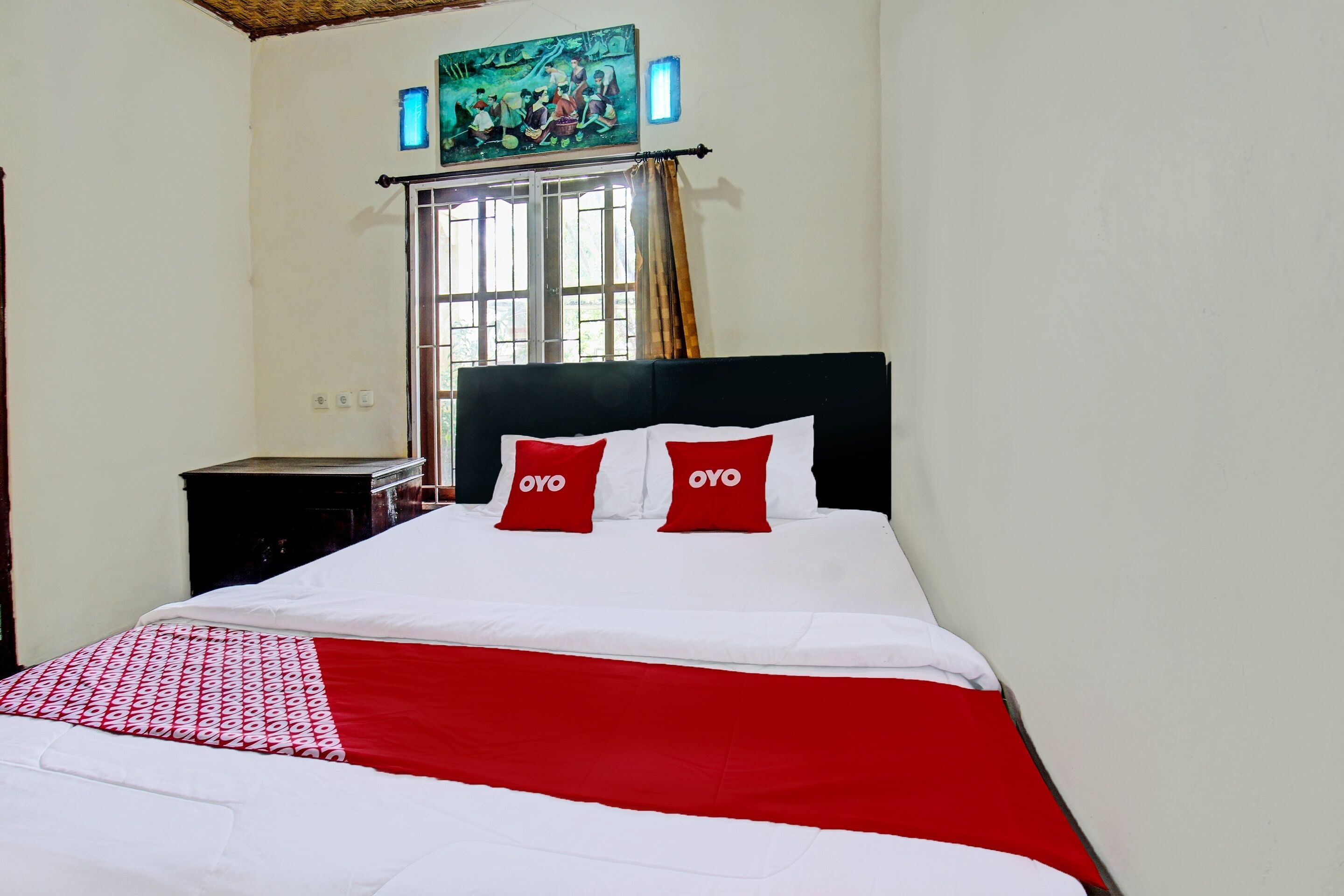 Deluxe Double Room | In-room safe, desk, laptop workspace, free WiFi