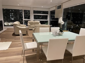 Penthouse Premium | Vardagsrum | Datorskärmar och printers