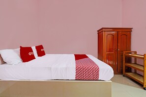 Chambre Double Standard | Coffres-forts dans les chambres, bureau