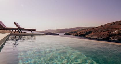 Ble Kythnos Suites