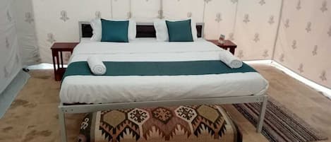 10 chambres, accès Internet, draps fournis