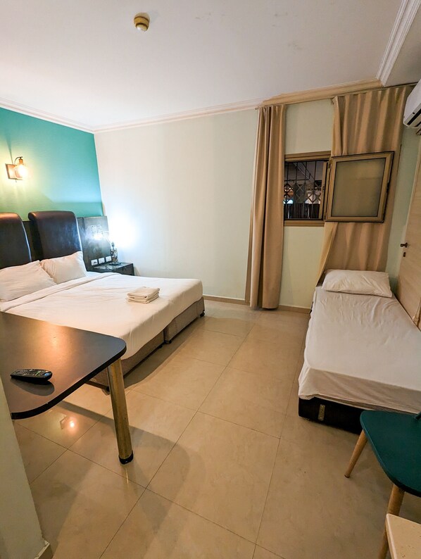 Unclassified image, 1 of 116, button - Marina Ben Gurion Hostel (Tel Aviv)