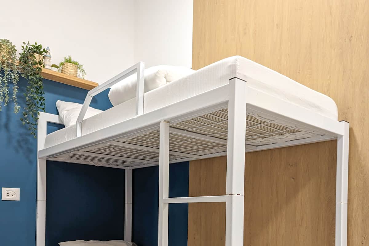 Dormitorio compartido, dormitorio mixto | Camas extra