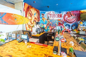 Reception - Marina Ben Gurion Hostel (Tel Aviv)