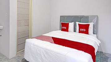 Standard Double Room | Free WiFi, bed sheets