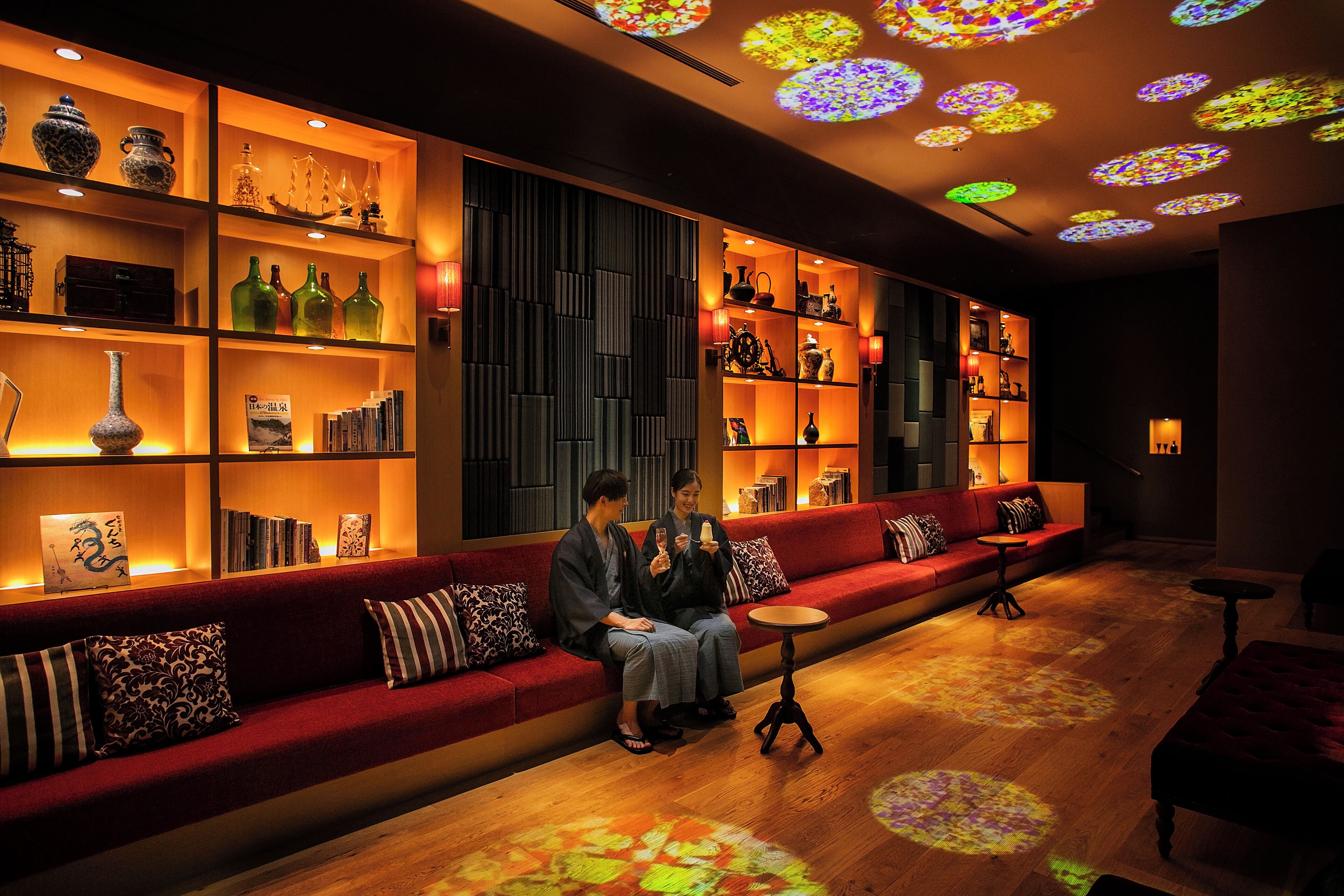 Bar lounge