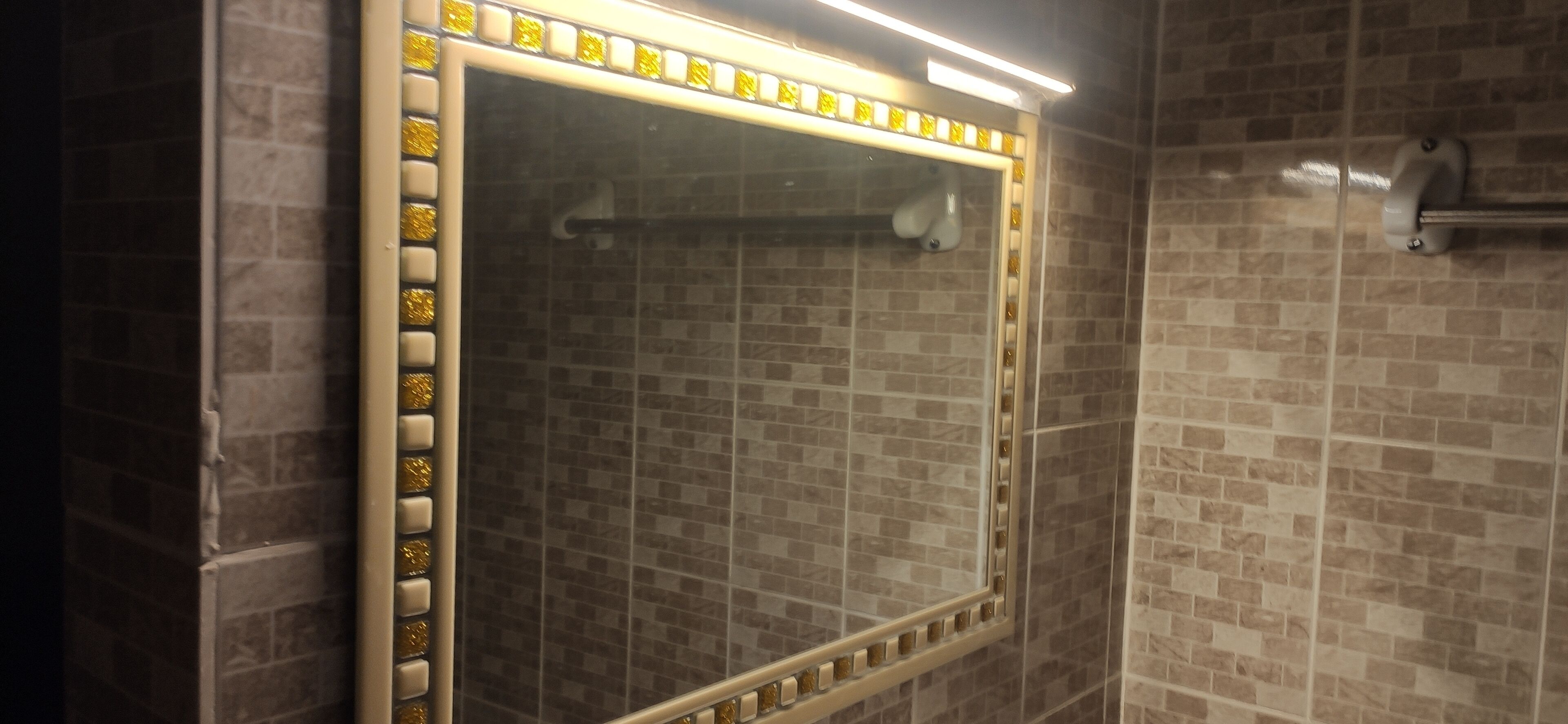 Shower, towels, soap