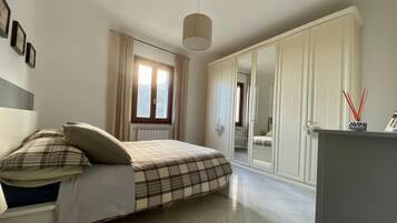 2 camere, una cassaforte in camera, ferro/asse da stiro