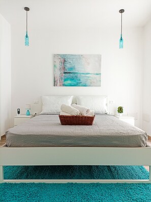 Quarto design | Roupas de cama premium, camas com colchões pillow-top, Wi-Fi de cortesia