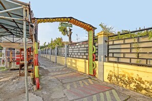 Front of property - OYO Life 91884 Kost Kusuma Dewi Syariah (Sidoarjo)