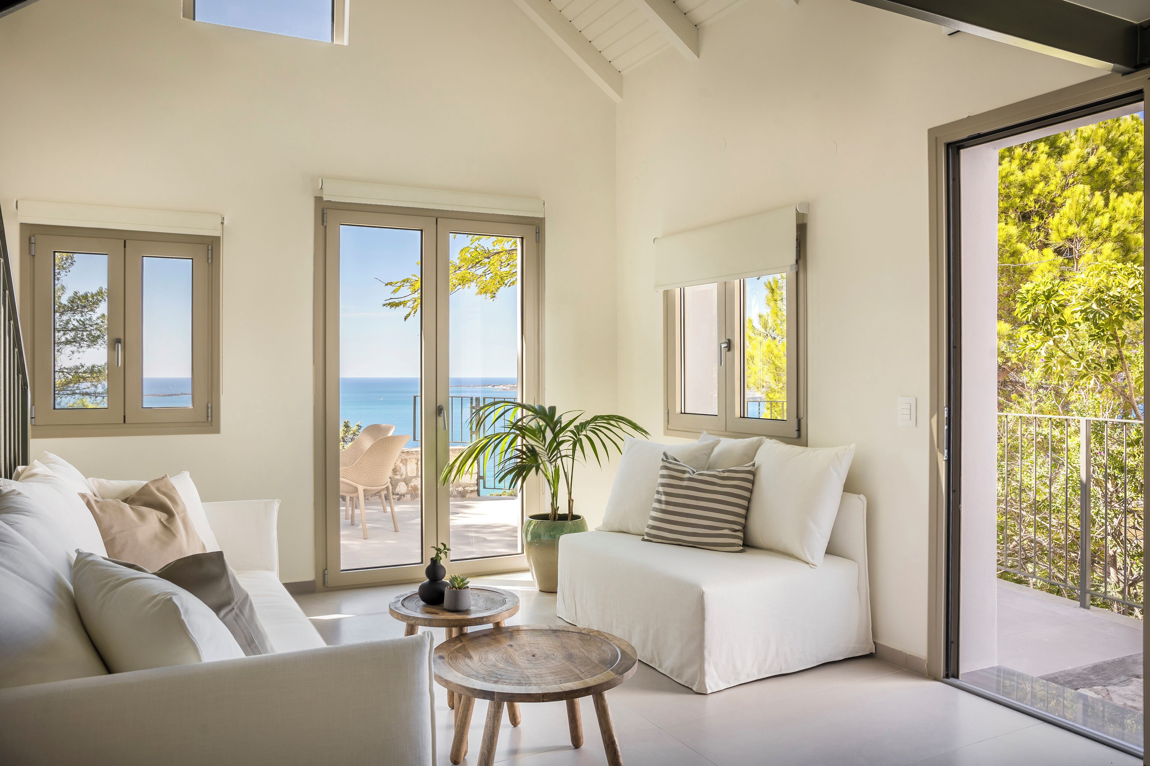 Panoramic Split Level Two-Bedroom Villa with Sea view | Living area
