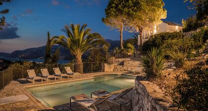 360° Luxury Residences