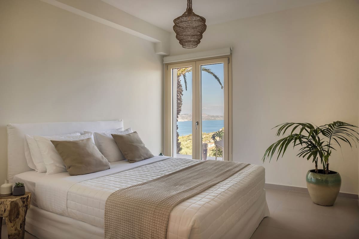 Luxury Two-Bedroom Residence with Lagoon and Sea View | 2 bedrooms, Egyptian cotton sheets, premium bedding, in-room safe