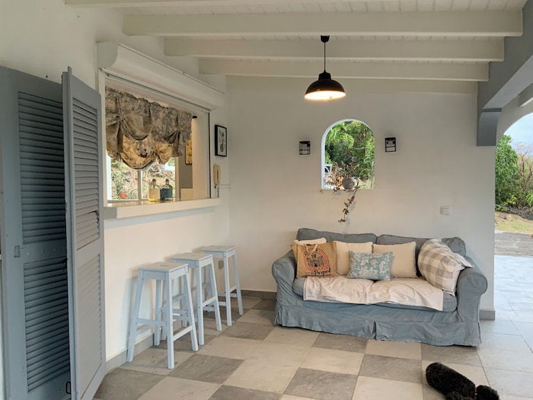 Cottage By The Sea.....steps From The Famous Trout De David - Caraïbes