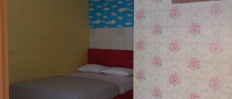 Standard Double Room | Free WiFi, bed sheets