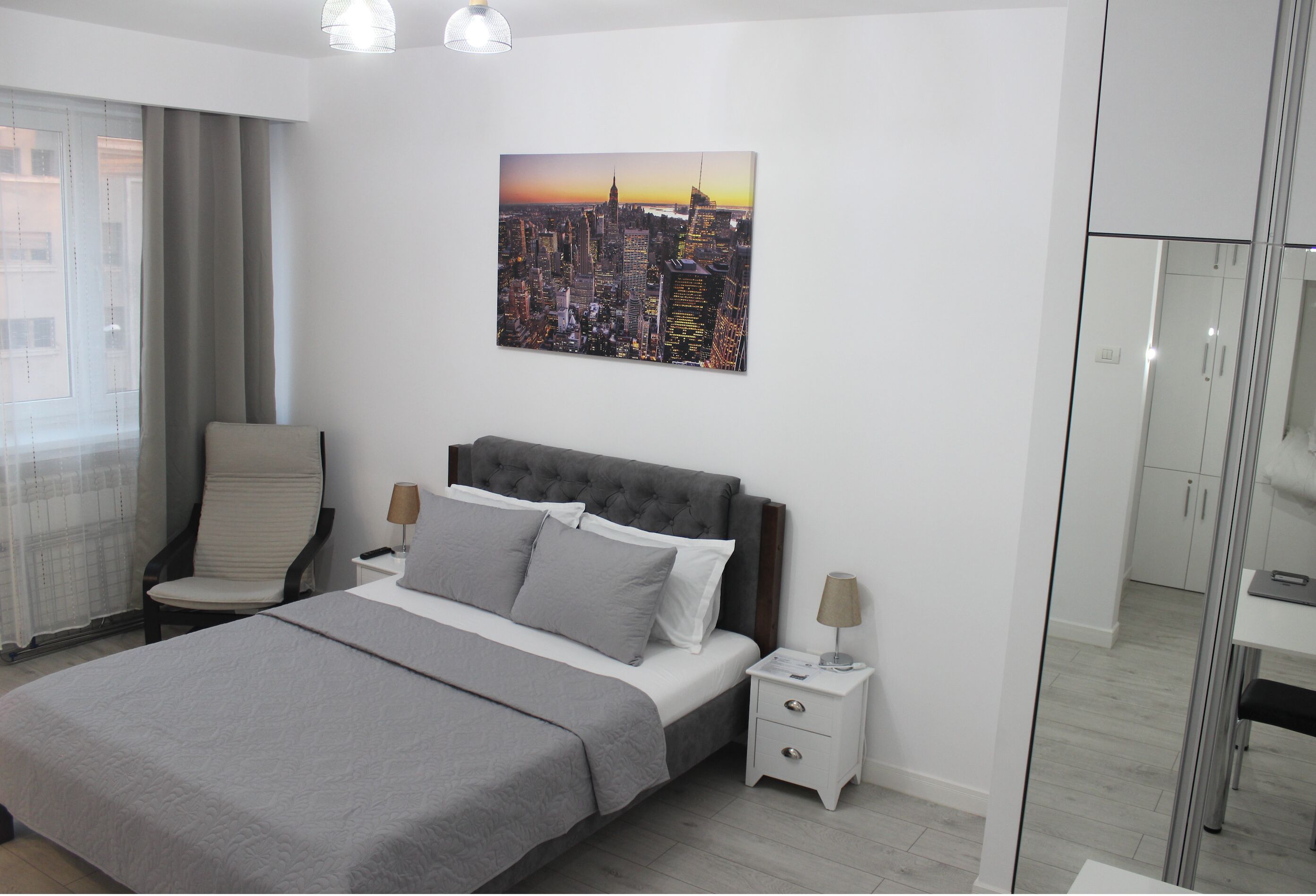 1 habitación, tabla de planchar con plancha, wifi gratis y ropa de cama 