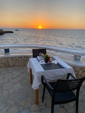 Dining - Begona Cliff Hotel (Negril)