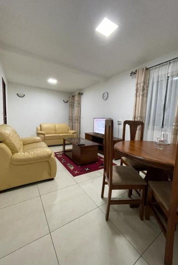 Interior - Résidence 2JGE, apartment n3 (Bonabéri)