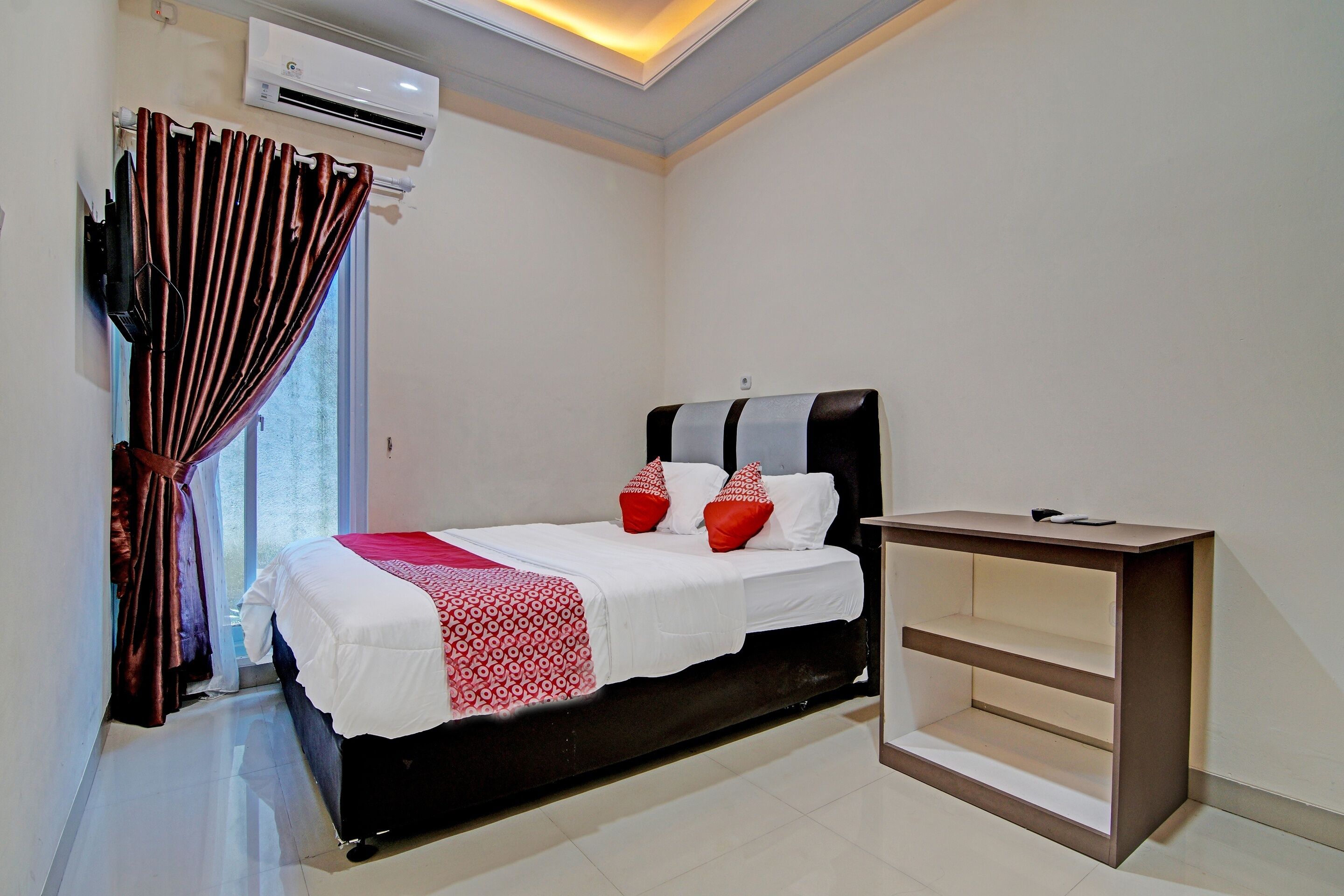 deluxe double room | desk, free wifi, bed sheets