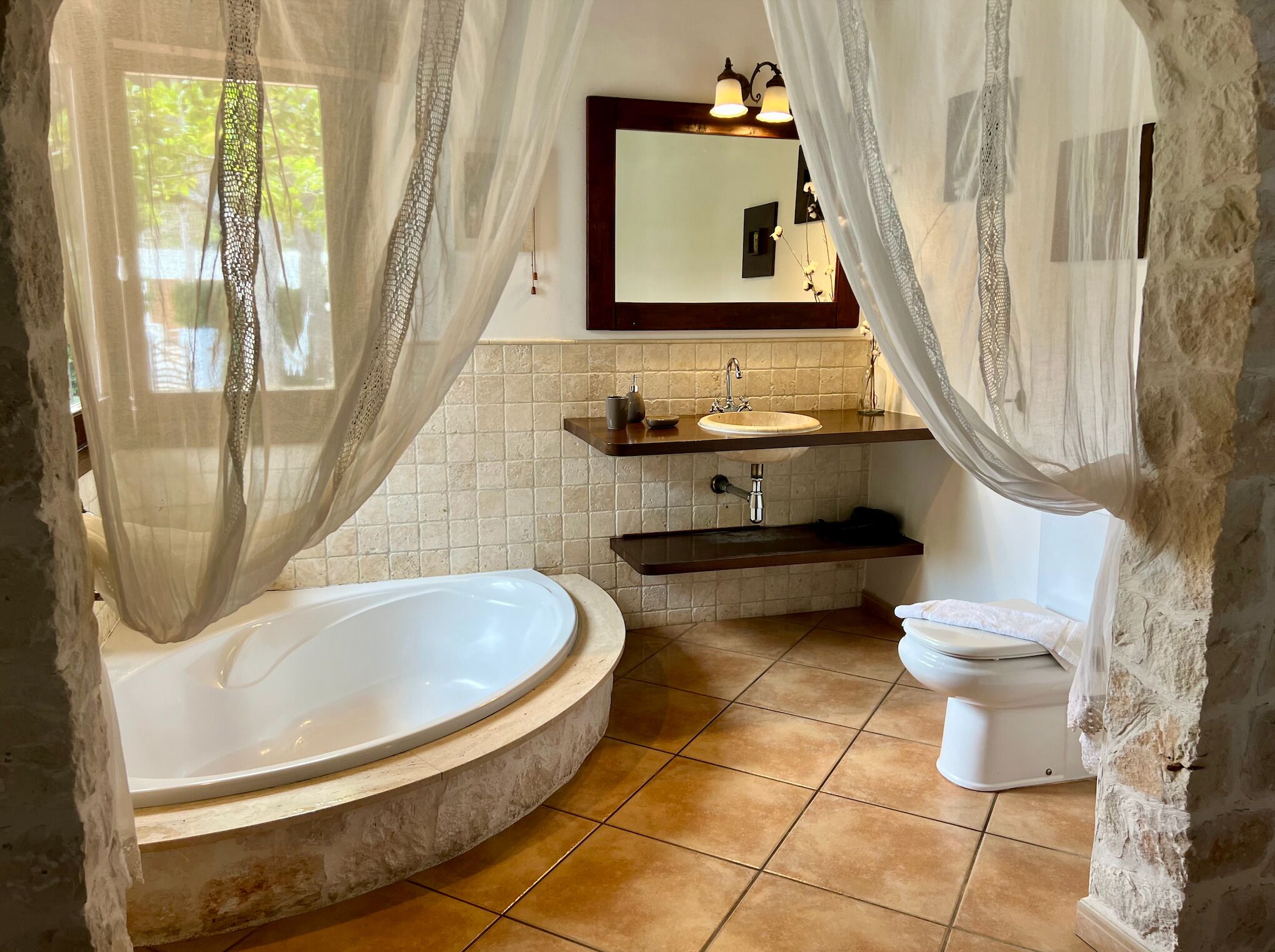 Bathtub, hair dryer, towels
