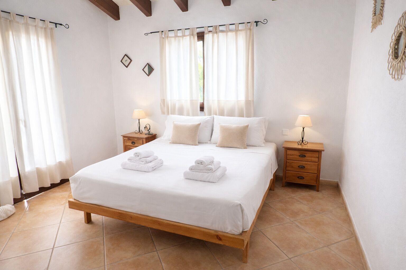 4 camere, ferro/asse da stiro, Wi-Fi, lenzuola
