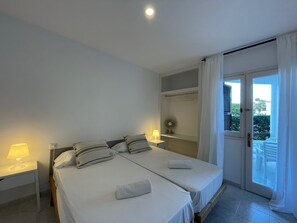 2 chambres, fer et planche à repasser, Wi-Fi, draps fournis