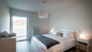 3 chambres, fer et planche Ă repasser, Wi-Fi, draps fournis