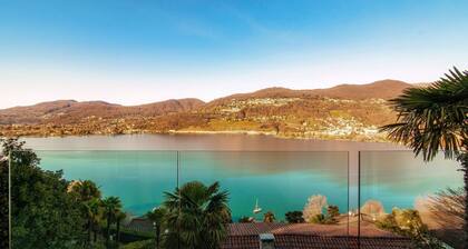 Large apartment with breathtaking views of the lake (LA PALMA 2)