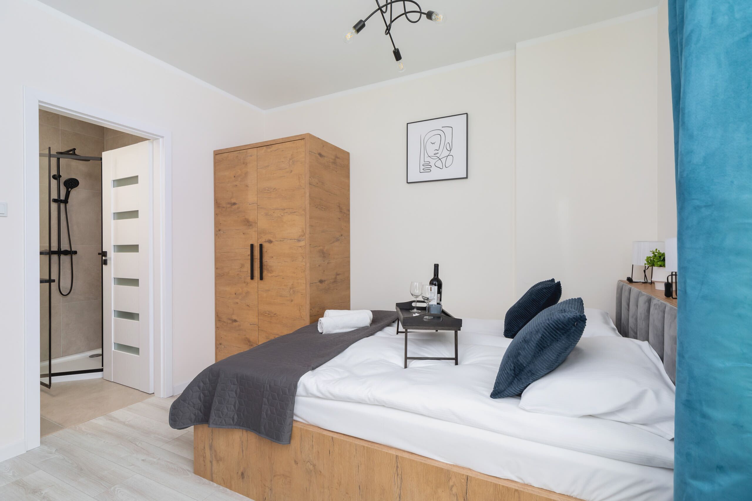 Strykejern/-brett, wi-fi og sengetøy