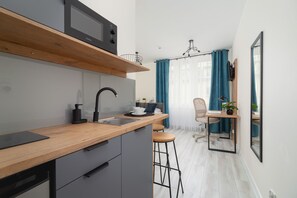 Fridge, microwave, stovetop, electric kettle