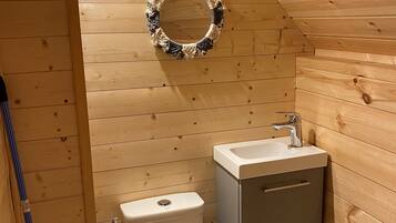 Douche, serviettes fournies