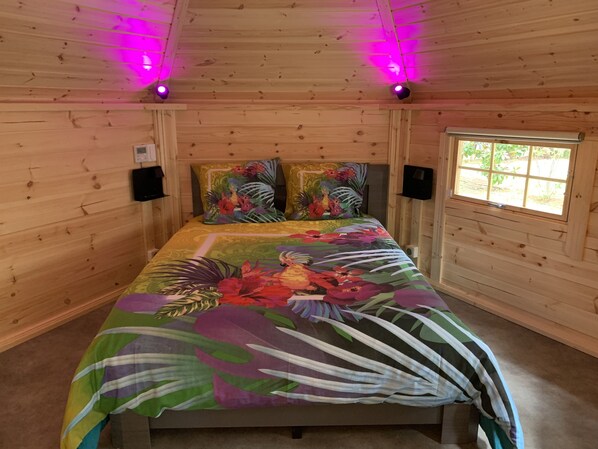 1 makuuhuone, ilmainen Wi-Fi, vuodevaatteet