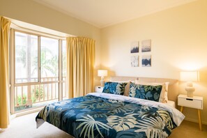 Nhà Deluxe | 3 phòng ngủ, trang trí khác biệt 