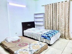 2 bedrooms, bed sheets