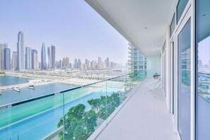 Deluxe 2BR Apartment  - Sea view | Balcon