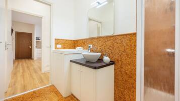 Comfort Apartment | Bathroom | Shower, rainfall showerhead, hair dryer, bidet