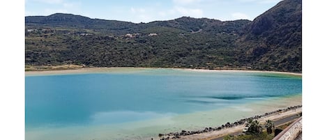 Playa en los alrededores y pesca