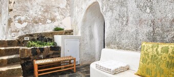 Stunning home in Pantelleria with WiFi