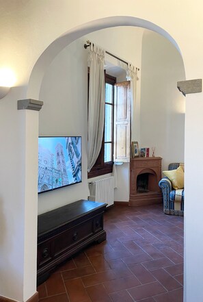 Smart TV, books