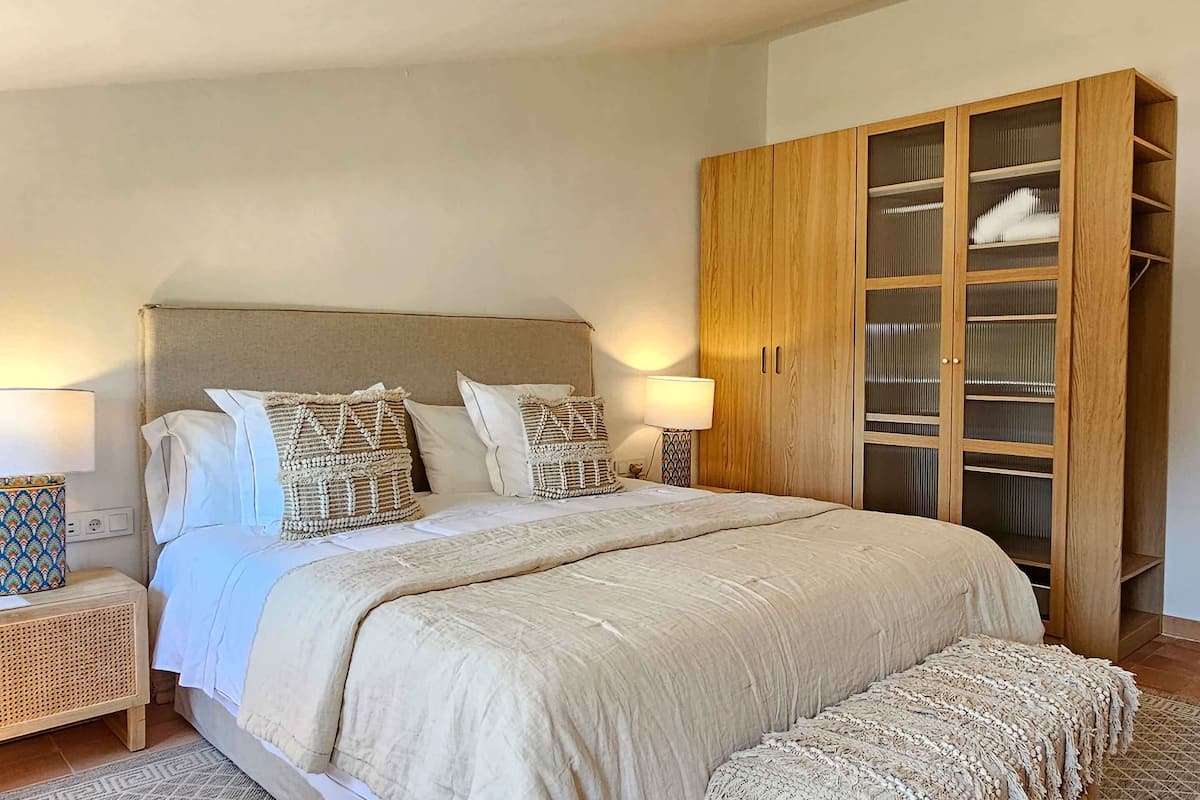 Habitación doble superior | Sábanas de algodón egipcio y ropa de cama de alta calidad