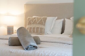 Egyptian cotton sheets, premium bedding, in-room safe - Agroturismo es Mayolet (Manacor)