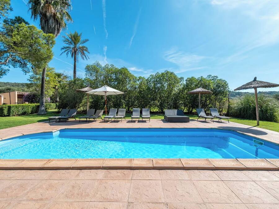 Sesongbasert utendørsbasseng