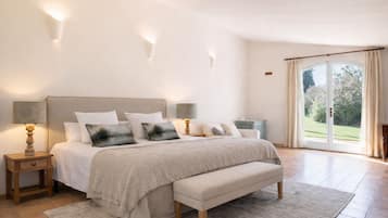 Junior Studio Suite, Terrace | Egyptian cotton sheets, premium bedding, in-room safe