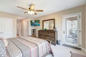 2 bedrooms, iron/ironing board, internet, bed sheets